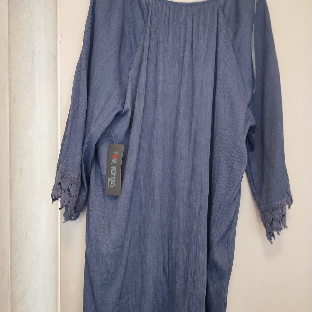 Dress - Picture 3 of 10